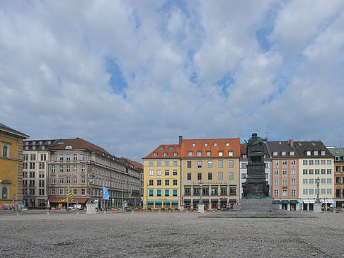 Max Joseph Platz