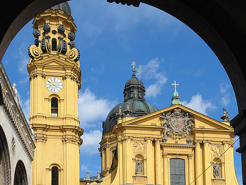 Fotos Theatinerkirche | München