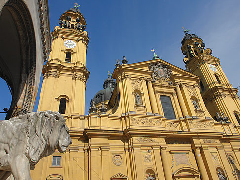 Fotos Theatinerkirche | München