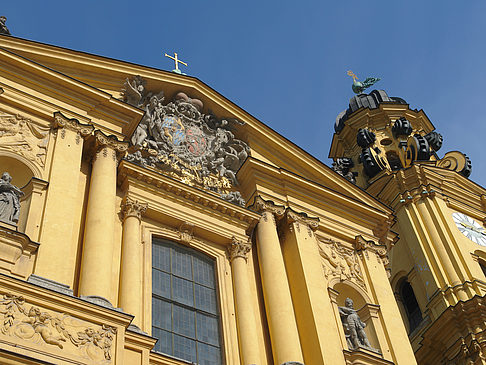 Fotos Theatinerkirche | München